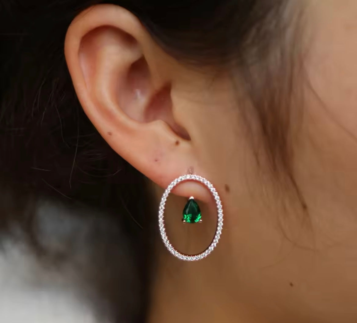 Emerald green earring