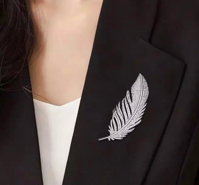 Feather brooch