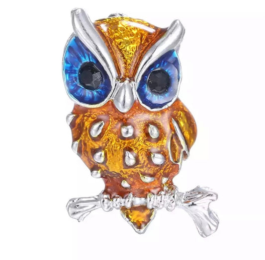 Owl blue eyes brooch