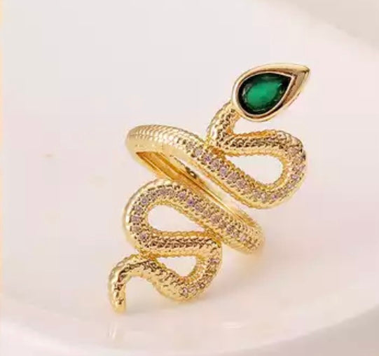 Emerald snake gold ring