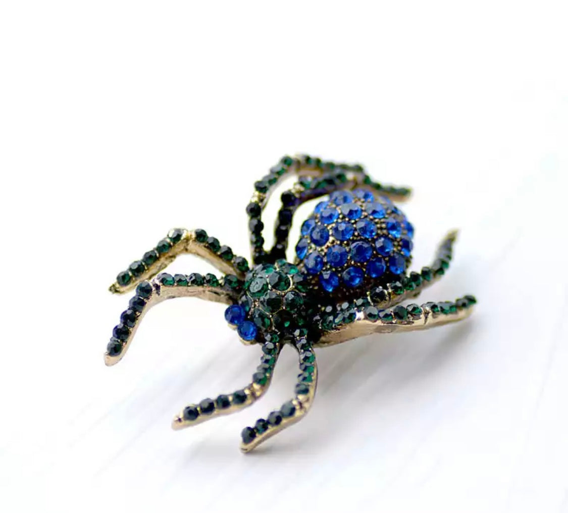 Venom spider brooch