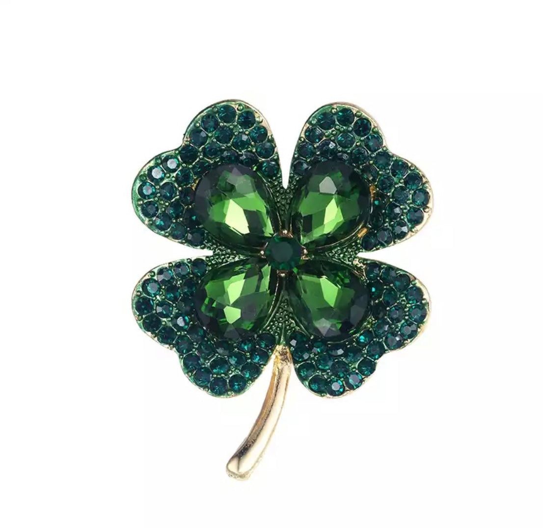 Lucky leaves brooch